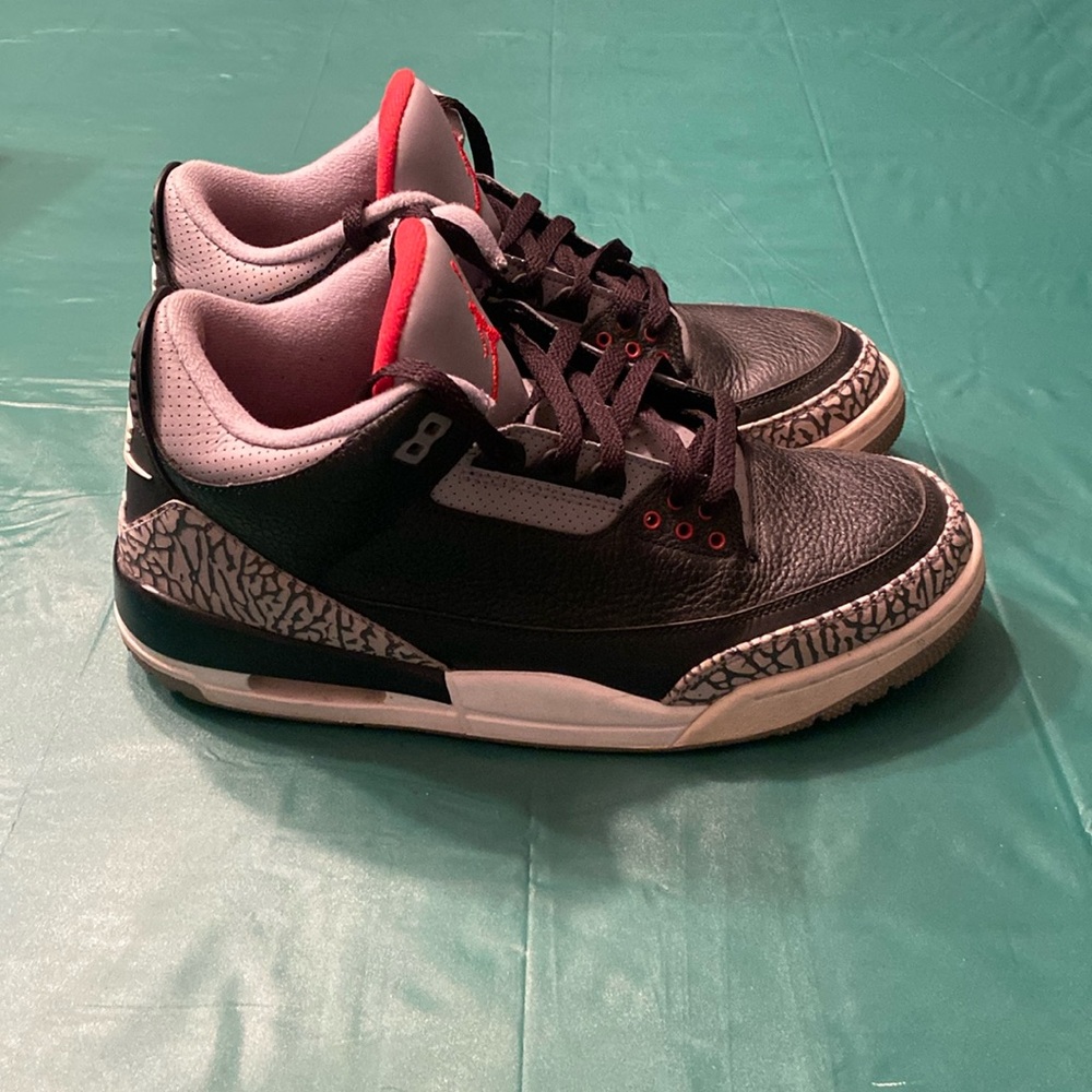 Jordan 3 Black Cement size 10 men’s